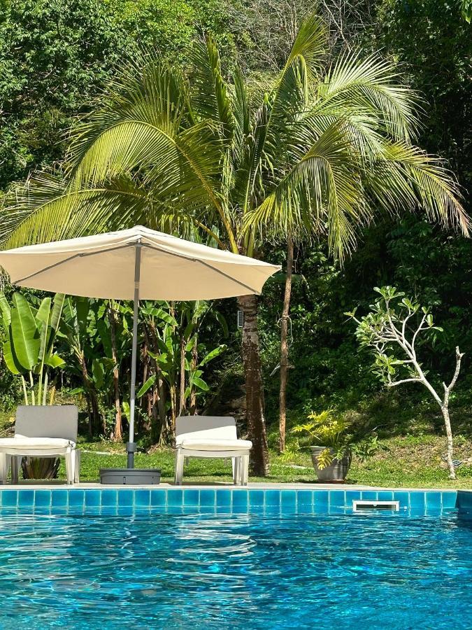 Villa Meranti - Spacious Private Pool Villa Pantai Cenang  Exterior foto